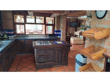 Vendo casa finca Rionegro via a la Ceja.