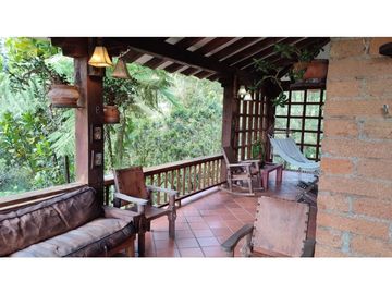 Vendo casa finca Rionegro via a la Ceja.
