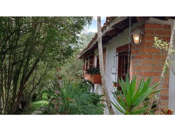 Vendo casa finca Rionegro via a la Ceja.