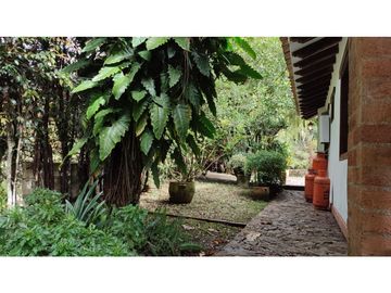 Vendo casa finca Rionegro via a la Ceja.