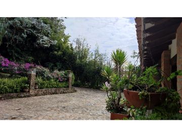 Vendo casa finca Rionegro via a la Ceja.
