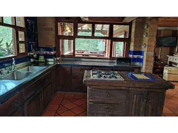 Vendo casa finca Rionegro via a la Ceja.