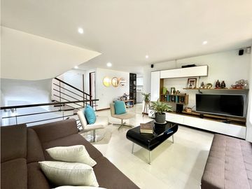 CASA EN LA LOMA DEL CHOCHO