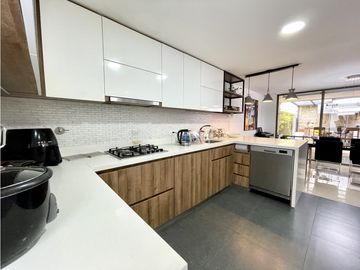 CASA EN LA LOMA DEL CHOCHO