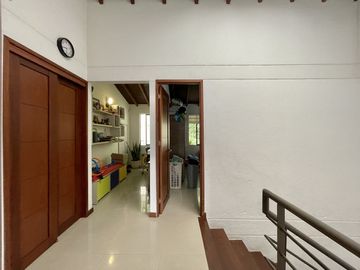 CASA EN LA LOMA DEL CHOCHO