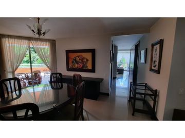 Venta apartamento con amplios espacios y TERRAZA cerca a Oviedo.