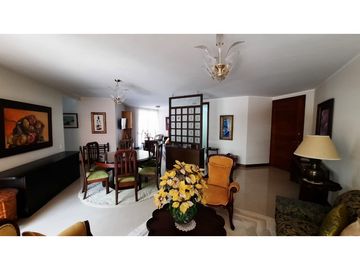 Venta apartamento con amplios espacios y TERRAZA cerca a Oviedo.
