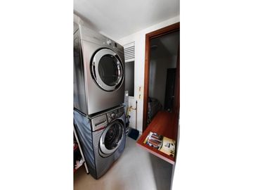 Venta apartamento con amplios espacios y TERRAZA cerca a Oviedo.
