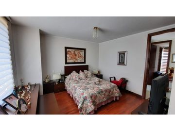 Venta apartamento con amplios espacios y TERRAZA cerca a Oviedo.
