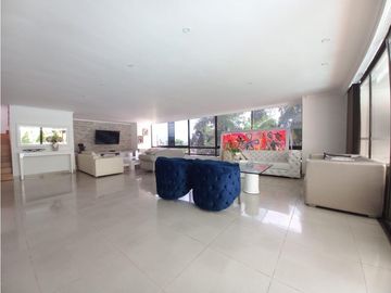 Venta casa en el Poblado