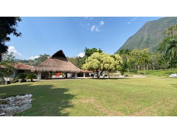Venta de finca en Venecia Antioquia. Via Bolombolo.