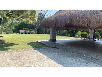 Venta de finca en Venecia Antioquia. Via Bolombolo.