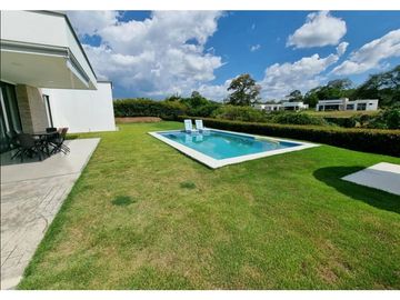 VENTA HERMOSA CASA CAMPESTRE EN EL TIGRE CERRITOS PEREIRA