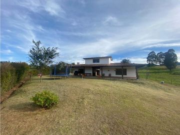 vendo casa finca san Pedro de los Milagros Antioquia