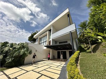 Se Vende Espectacular Casa Campestre De Lujo Pueblo Tapao