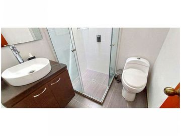 CASA CON LOTE INDEPENDIENTE EN VENTA EN BENECTINOS ENVIGADO