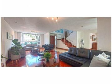 CASA CON LOTE INDEPENDIENTE EN VENTA EN BENECTINOS ENVIGADO