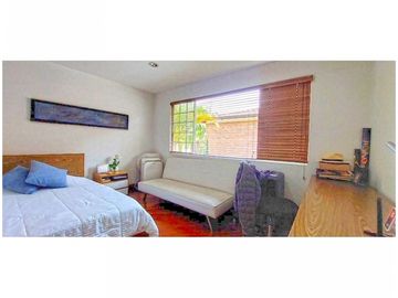CASA CON LOTE INDEPENDIENTE EN VENTA EN BENECTINOS ENVIGADO
