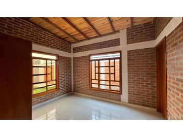Casa campestre nueva con piscina en venta Santa Elena El Cerrito Valle