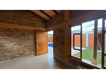 Casa campestre nueva con piscina en venta Santa Elena El Cerrito Valle