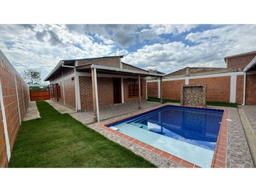 Casa campestre nueva con piscina en venta Santa Elena El Cerrito Valle