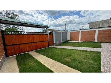 Casa campestre nueva con piscina en venta Santa Elena El Cerrito Valle