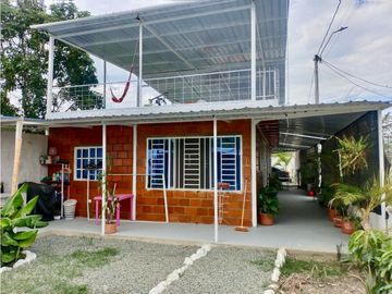 Casa campestre con piscina en venta - Rozo Palmira Valle Colombia