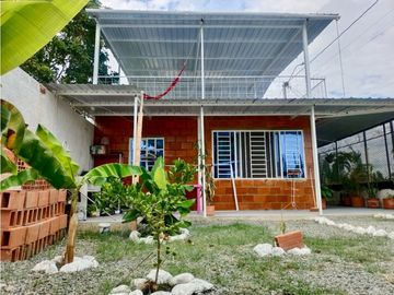 Casa campestre con piscina en venta - Rozo Palmira Valle Colombia