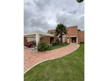 Casa en Guaymaral con Hermosas reas Verdes y Zonas de Entretenimiento