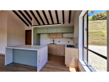 vendo casa finca Marinilla Antioquia sector la Esperanza 3.530 m2