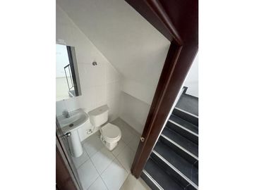 Casa de dos pisos más terraza en venta Barrio Las Américas Palmira