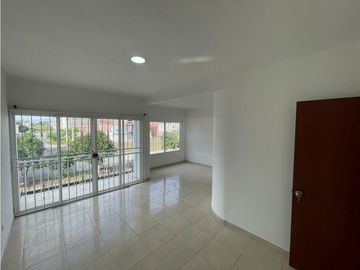 Casa de dos pisos más terraza en venta Barrio Las Américas Palmira