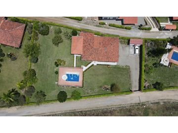 VENTA DE CASA EN MONTENEGRO, QUINDO, COLOMBIA