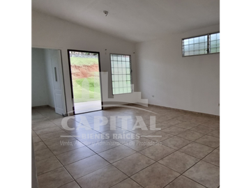 SE VENDE CASA EN BRISAS DEL GOLF