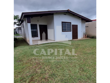 SE VENDE CASA EN BRISAS DEL GOLF