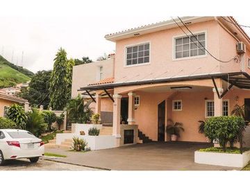 VENDO CASA DE DOS PISOS EN ALTOS DEL PANAMA $625 K!!!
