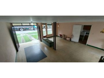 CASA EN ALQUILER SANTA GEMA LAURELES MEDELLIN AVENIDA 80 CON 33