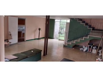 CASA EN ALQUILER SANTA GEMA LAURELES MEDELLIN AVENIDA 80 CON 33