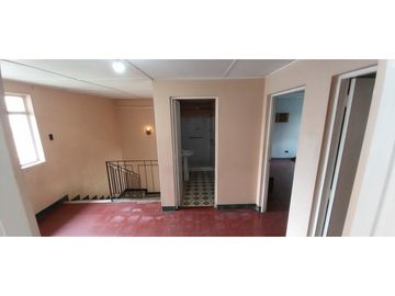 CASA EN ALQUILER SANTA GEMA LAURELES MEDELLIN AVENIDA 80 CON 33