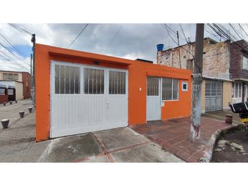 Casa en Venta en La Clarita, Engativa - Bogotá