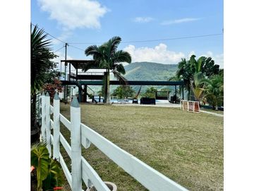 Venta de hermosa finca de descanso en Cocorna