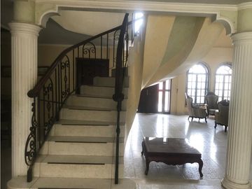 CASA EN VENTA BARRIO LA CASTELLANA