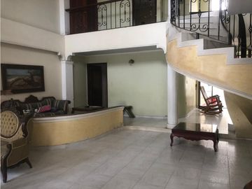 CASA EN VENTA BARRIO LA CASTELLANA