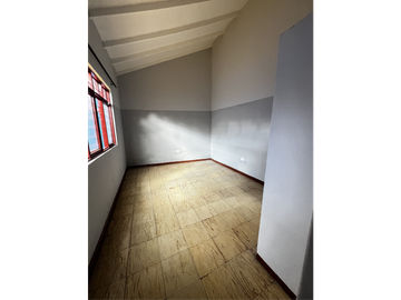 VENTA DE CASA BARRIO JUNIN