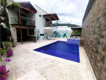 Casa en venta Santa Fe de Antioquia - Cerca al parque principal (AO)
