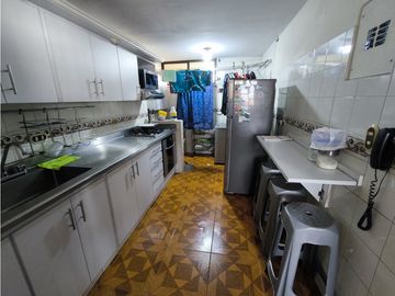 VENTA DE APARTAMENTO 4TO PISO S/A EN PRIMERO DE MAYO C-JD