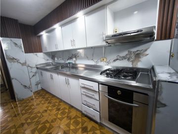 APARTAMENTO EN VENTA EN 4TO PISO S/A EN PRIMERO DE MAYO C-JD