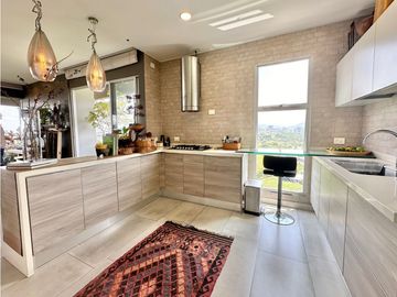 Exclusivo apartamento en venta sector Avenida Centenario