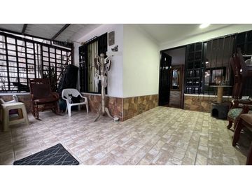 Casa de dos pisos en venta Barrio Plaza Campestre Palmira Valle