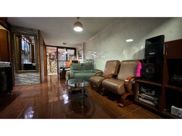 Casa de dos pisos en venta Barrio Plaza Campestre Palmira Valle